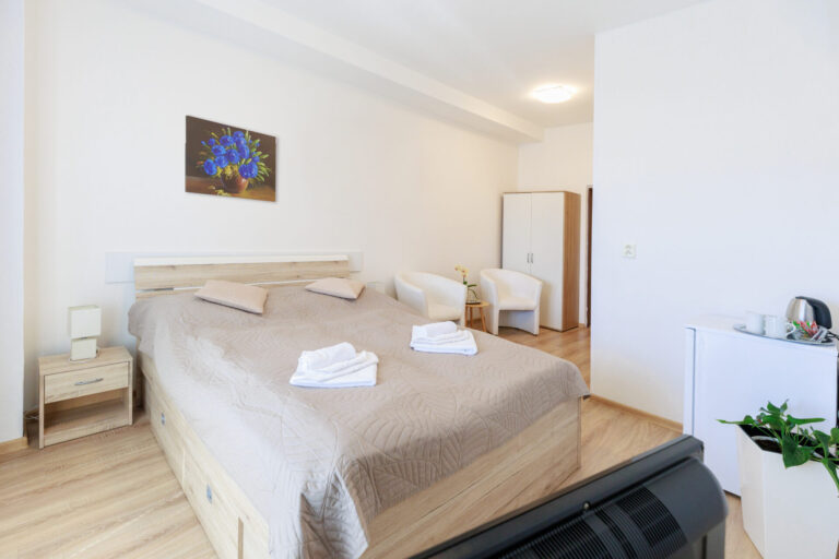 Jaguar manager double 2